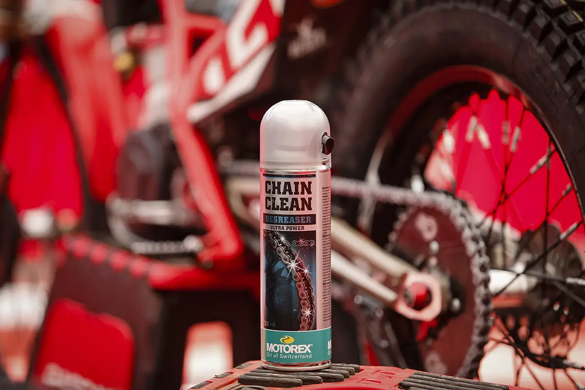 The Top Chain Lubes for Dirt Bikes: Keeping Your Ride Smooth and Reliable